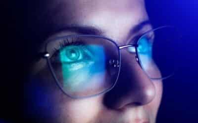 The Effects of Blue Light on Our Eyes